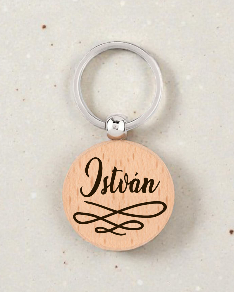 Neves gravírozott fa kulcstartó